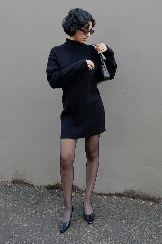 MINI TURTLENECK SWEATER DRESS