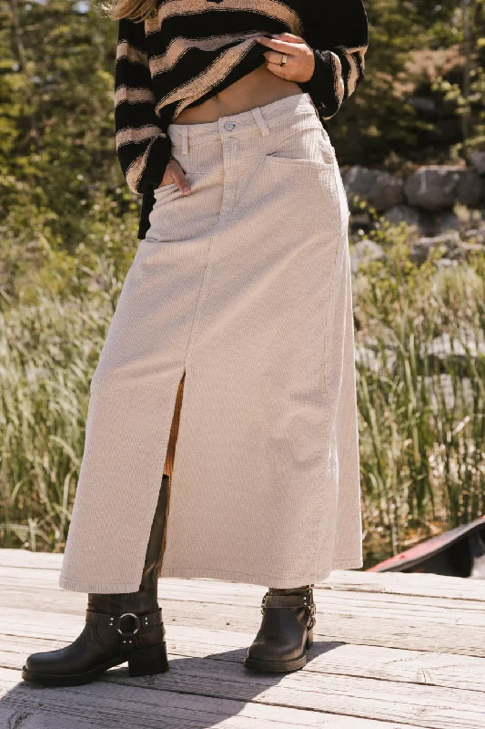 Sambria Corduroy Skirt in Khaki