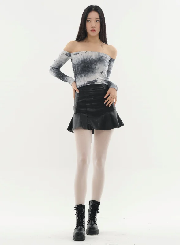 Faux Leather Flared Hem Mini Skirt #Original Kpop #1216142